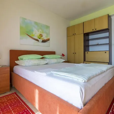 Apartment Dragica *