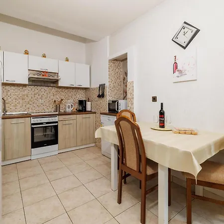 Appartement Dragica *